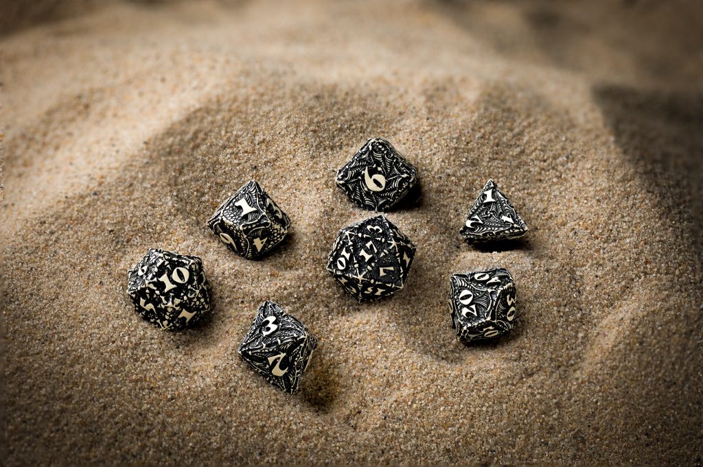 Dracopolis Dice Set: Scandinavian Blackfang