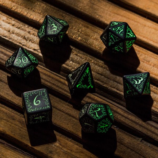 Elvish Black & glow-in-the-dark Dice Set